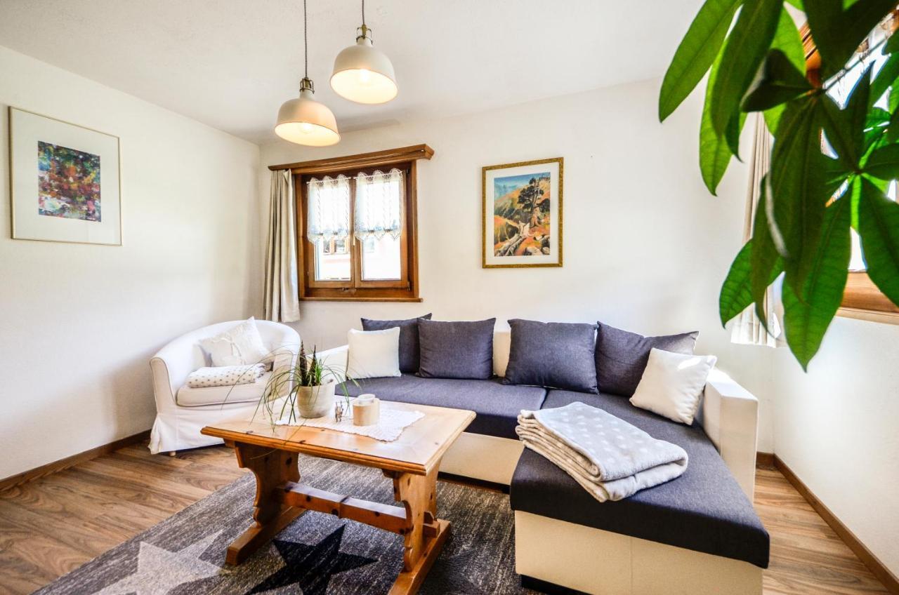 Apartmán Chasa Curtins Valchava Exteriér fotografie
